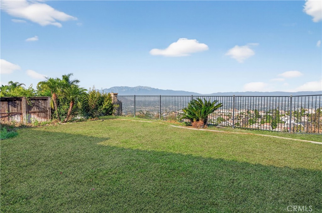 16154 Skyridge Drive Riverside, CA 92503 - Photo 27 of 30 Disclaimer: Grass has been virtually enhanced