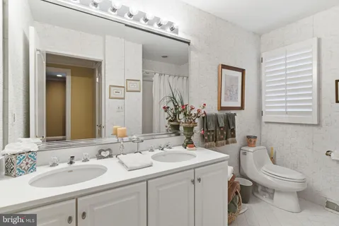 $1,099,900 | 128 Inverness Drive, Blue Bell, PA 19422