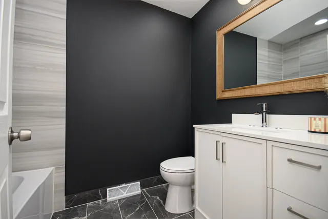 $274,985 | 1005 West 103rd Street, Chicago, IL 60643