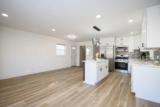 $274,985 | 1005 West 103rd Street, Chicago, IL 60643