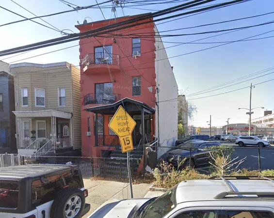 $3,300 | 133 Ogden Avenue, Unit 1, Jersey City, NJ 07307