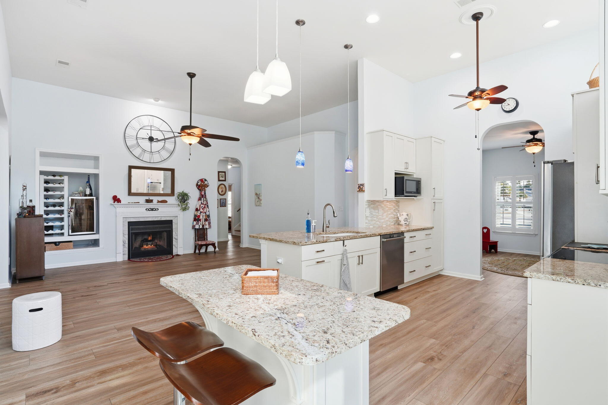 2156 Andover Way Mount Pleasant, SC 29466 - Photo 5 of 42 13-web-or-mls-029_DSC03781_1