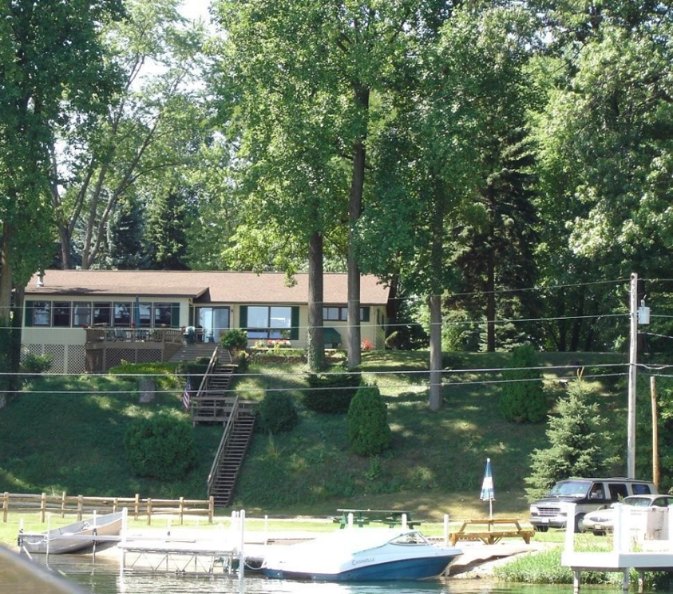 33464 Ridenour Road Dowagiac, MI 49047 - Photo 1 of 24 Pic1