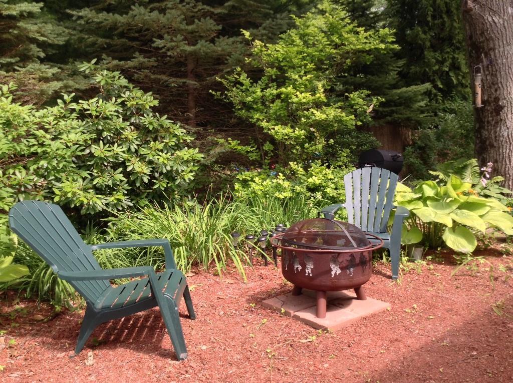 101 Captain Thomas Road Ogunquit, ME 03907 - Photo 20 of 22 Owners would leave the fire pit, if...