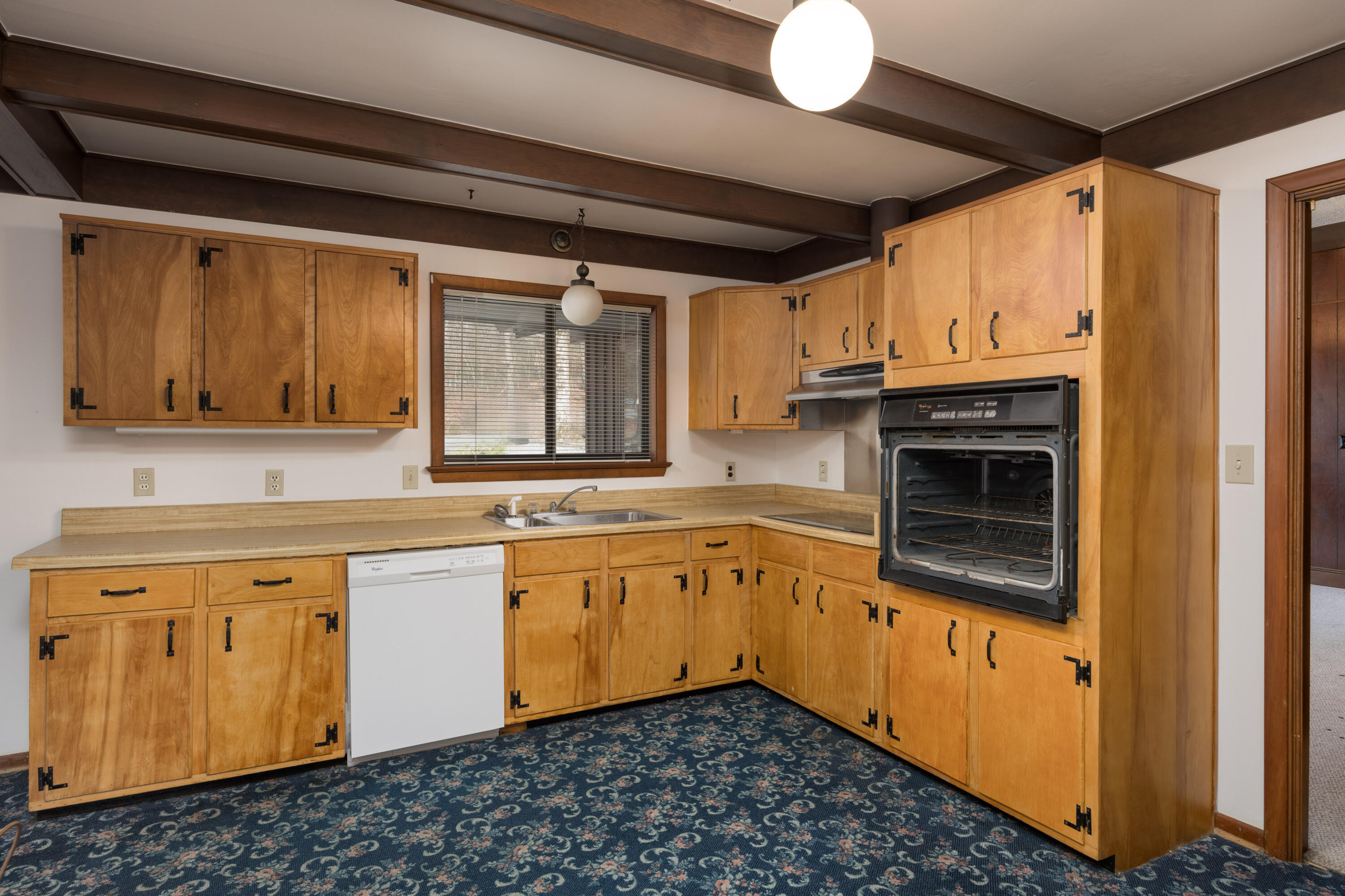 2204 Fairmount Pike Walden, TN 37377 - Photo 20 of 64 Kitchen, Main Level