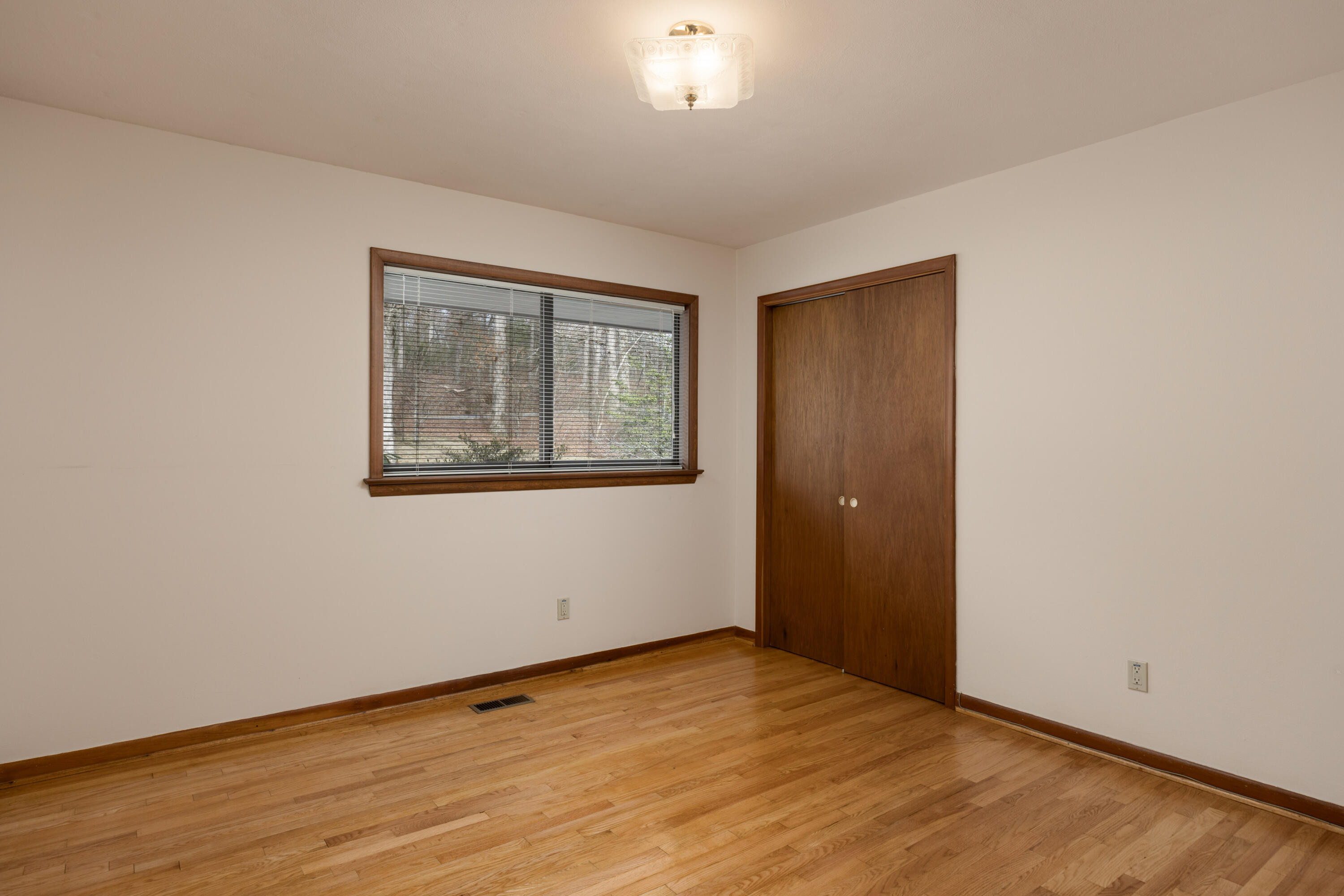 2204 Fairmount Pike Walden, TN 37377 - Photo 26 of 64 Bedroom 1, Main Level