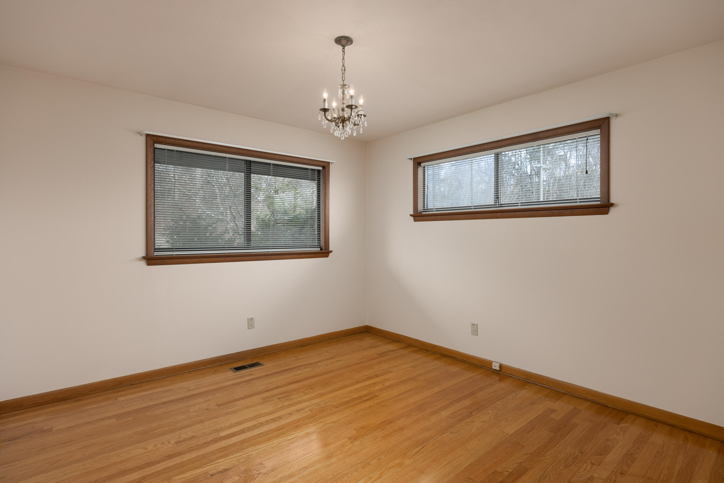 2204 Fairmount Pike Walden, TN 37377 - Photo 27 of 64 Bedroom 2, Main Level