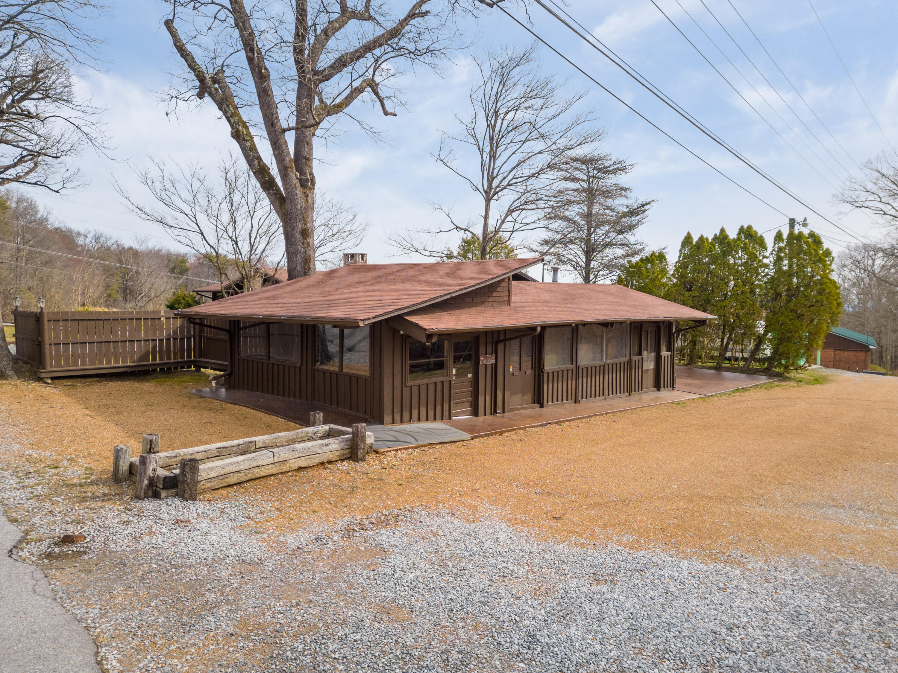 2204 Fairmount Pike Walden, TN 37377 - Photo 5 of 64 Fruit Stand