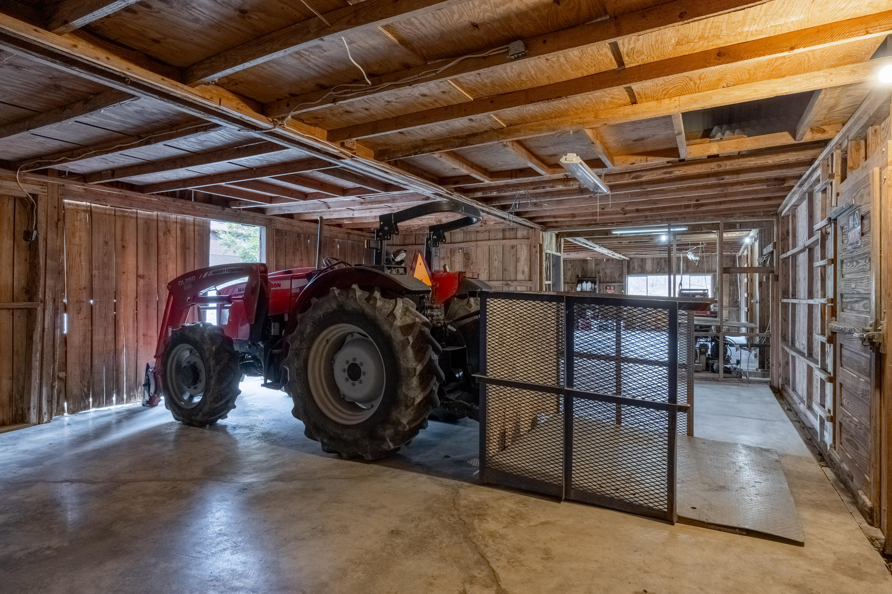 2204 Fairmount Pike Walden, TN 37377 - Photo 55 of 64 Barn