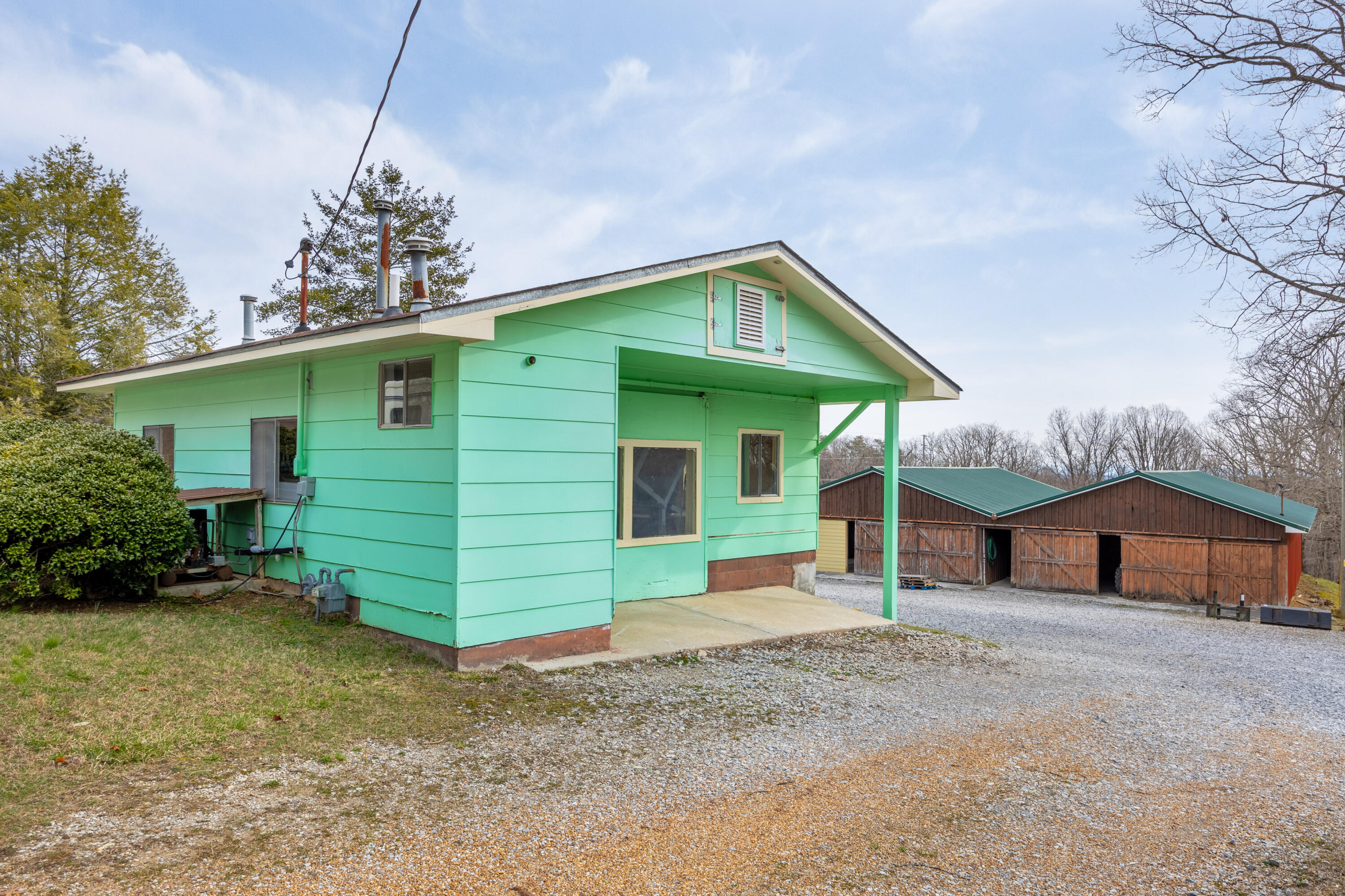 2204 Fairmount Pike Walden, TN 37377 - Photo 7 of 64 Cider House
