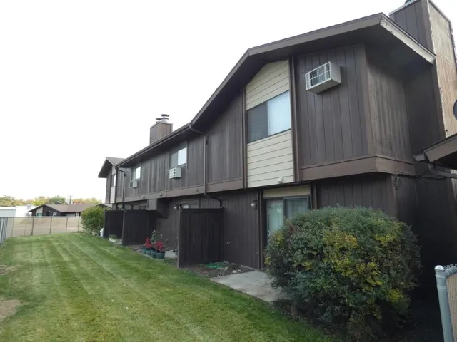 $214,900 | 417 Clay Street, Unit A, Cheney, WA 99004