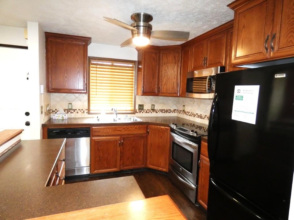 417 Clay Street, Unit A Cheney, WA 99004 - Photo 5 of 32