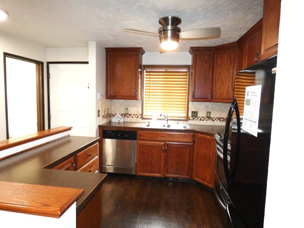 417 Clay Street, Unit A Cheney, WA 99004 - Photo 6 of 32