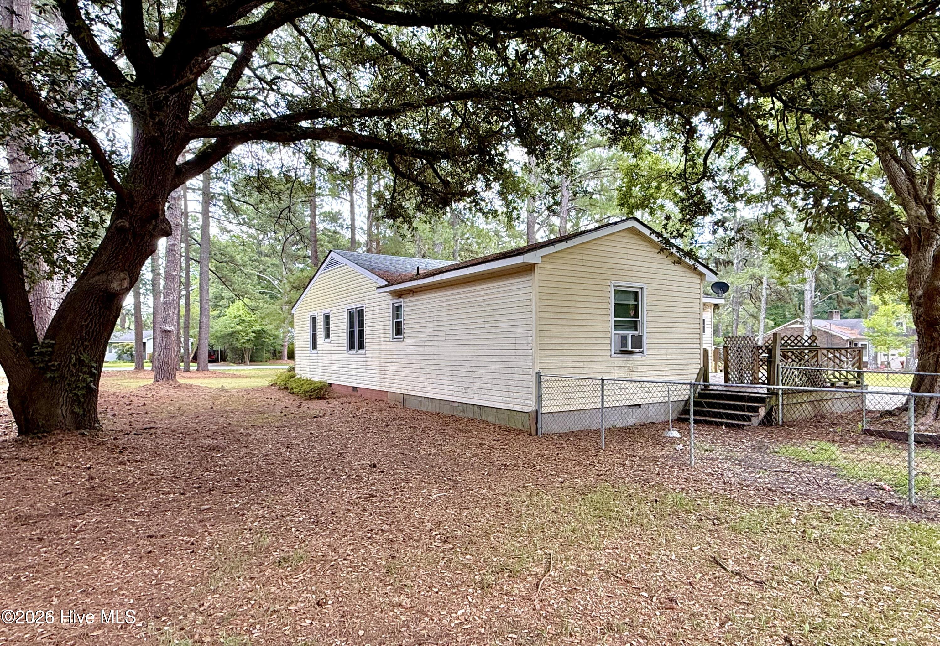 2898 Wallace Family Road Kinston, NC 28501 - Photo 14 of 58