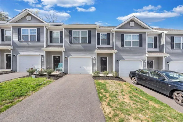 $1,849 | 5388 Laurel Crst Lane, Roanoke, VA 24018