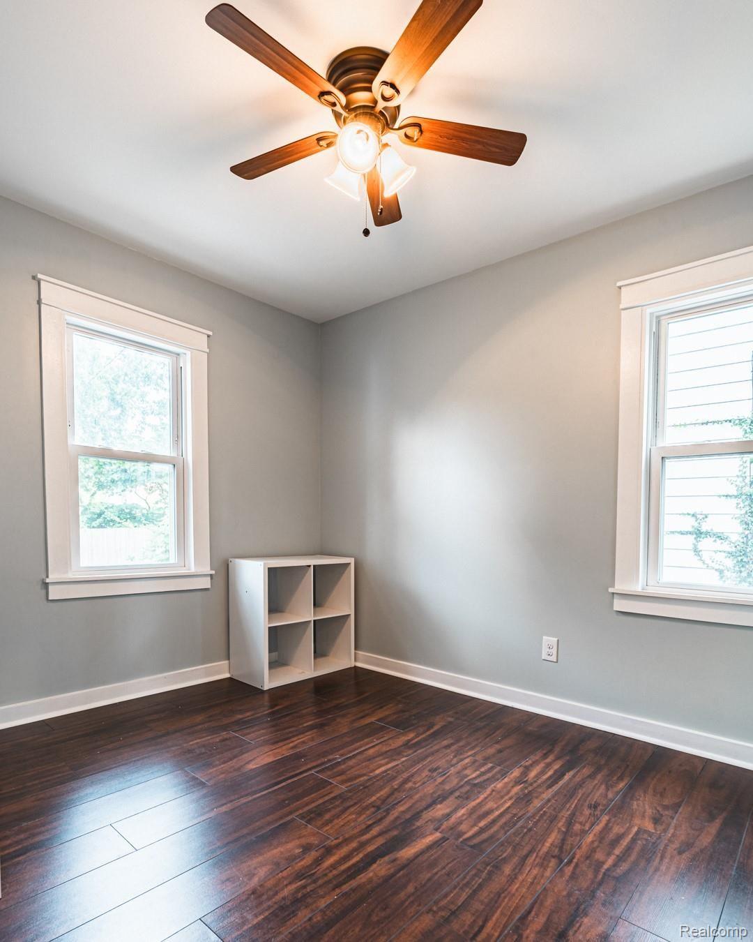 2656 Wakefield Road Berkley, MI 48072 - Photo 15 of 38 2656 Wakefield 4x5-7.jpg