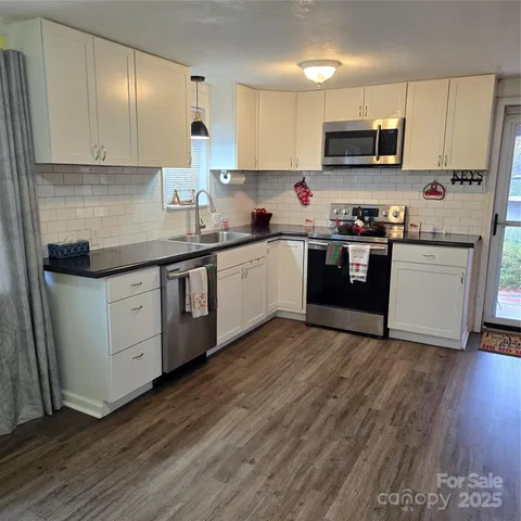 $215,000 | 1196 Carolyn Drive, Albemarle, NC 28001