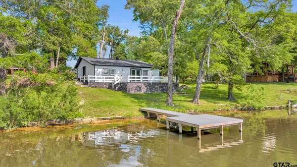 $150,000 | 585 Naples Drive, Omaha, TX 75571