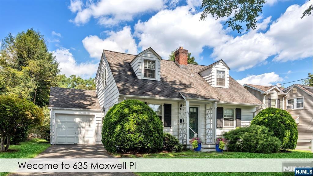 635 Maxwell Place Ridgewood, NJ 07450 - Photo 1 of 22 Gallery Image 1