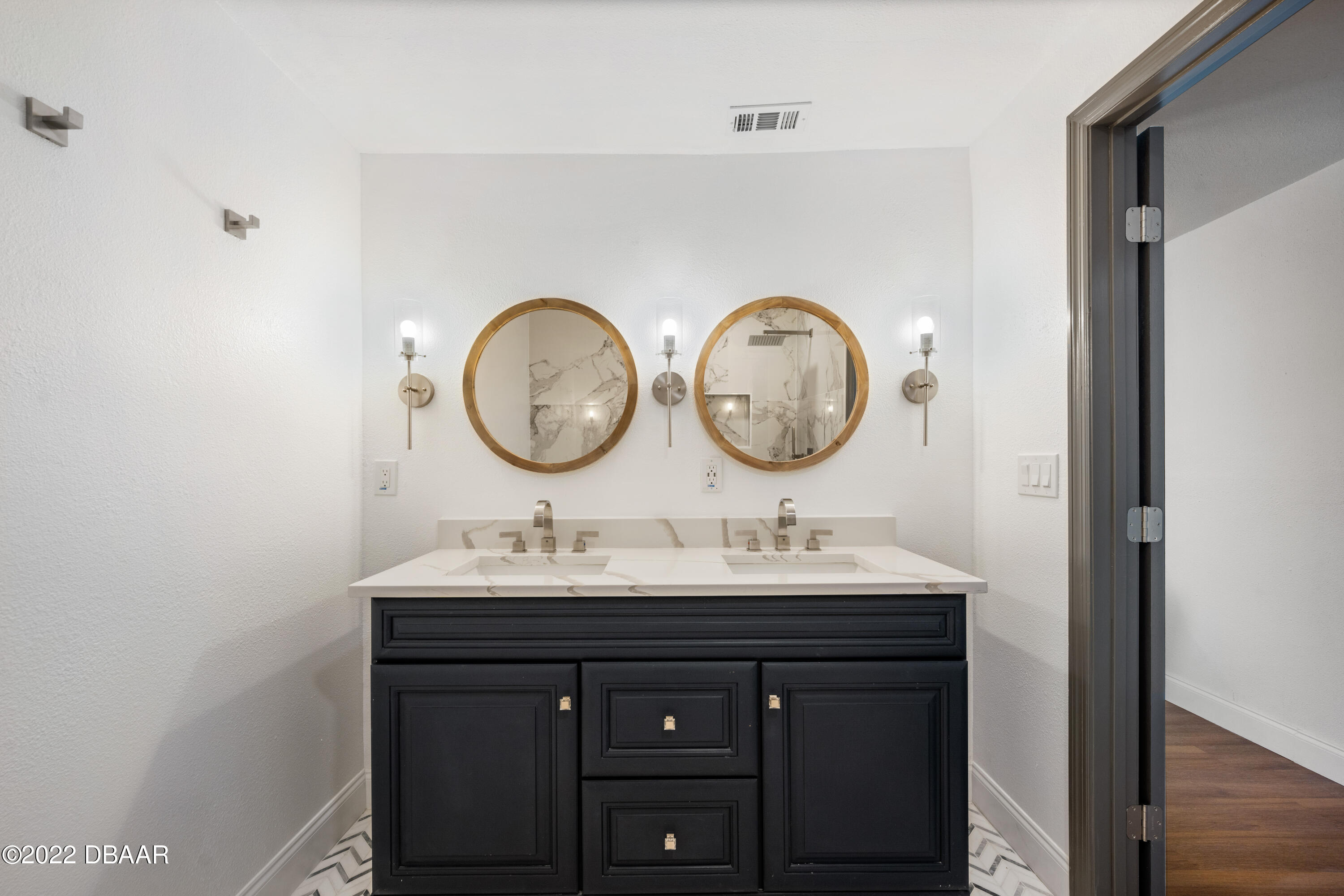 144 Reef Road South Daytona, FL 32119 - Photo 23 of 55 144ReefRd-38
