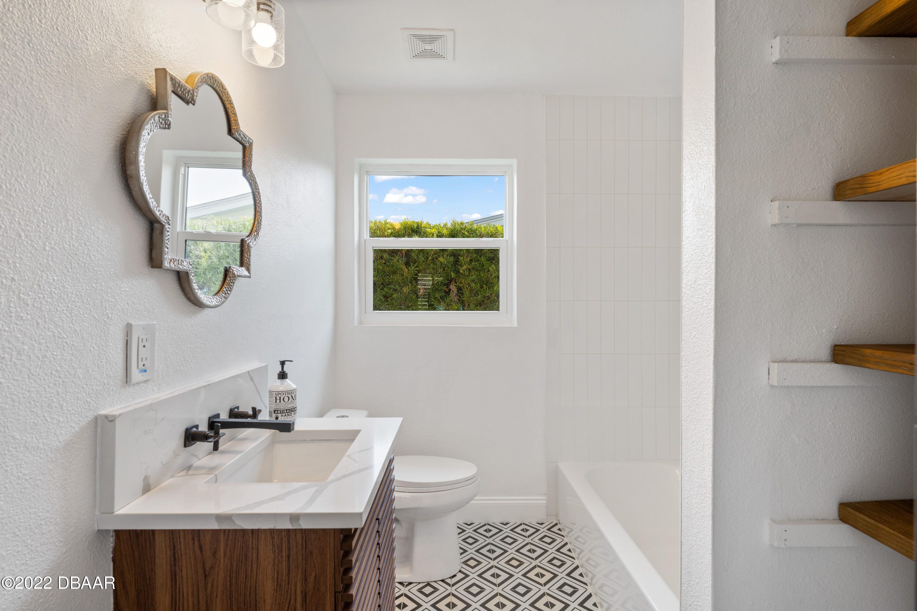 144 Reef Road South Daytona, FL 32119 - Photo 34 of 55 144ReefRd-32