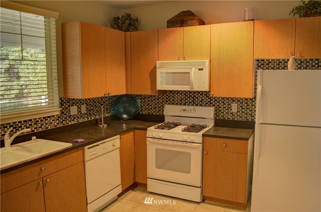 5020 Talbot Place South, Unit 4B Renton, WA 98055 - Photo 14 of 16 Gallery Image 14