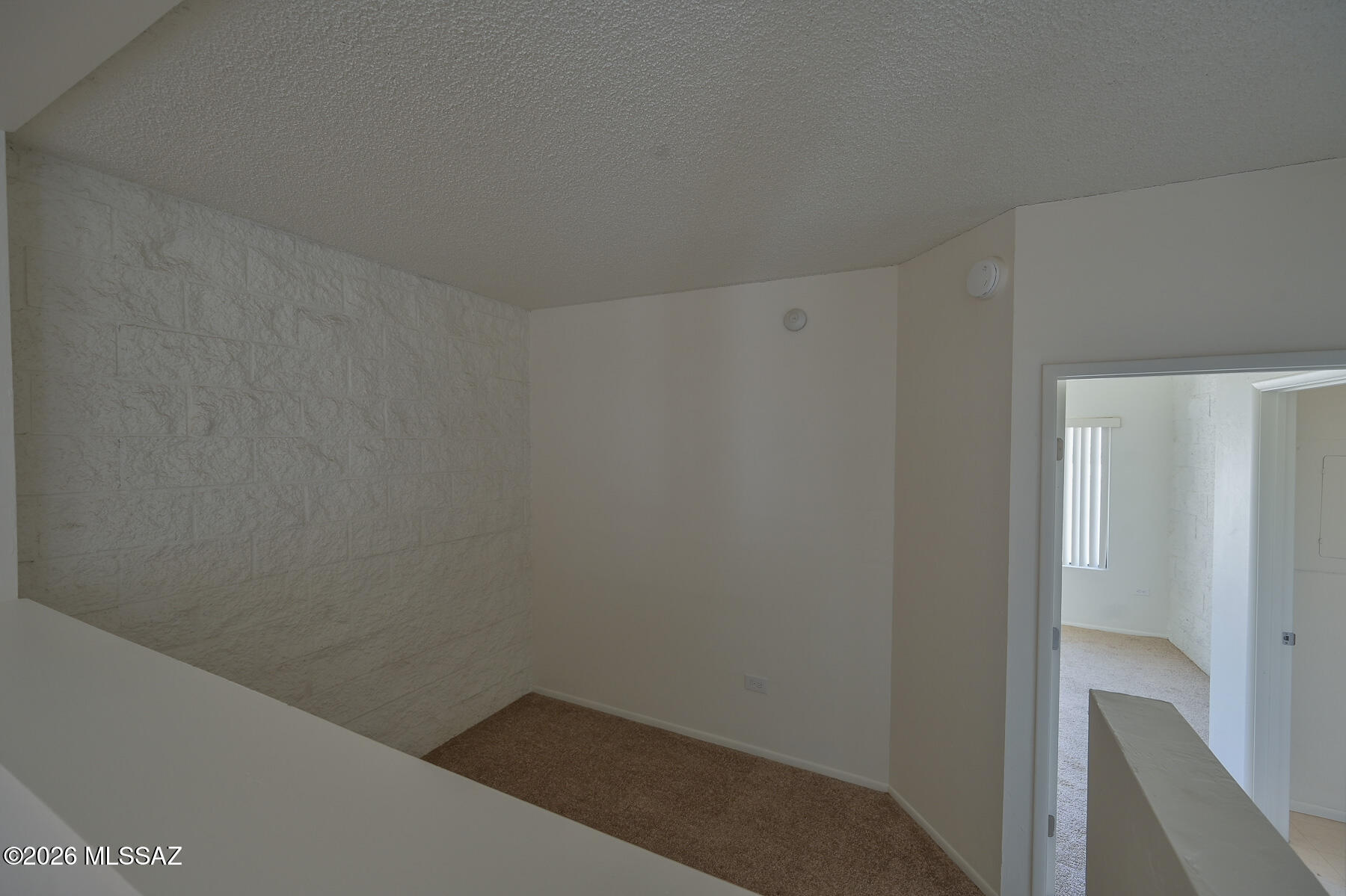 7777 East Golf Links Road, Unit 2308 Tucson, AZ 85730 - Photo 15 of 37 a small space with a window