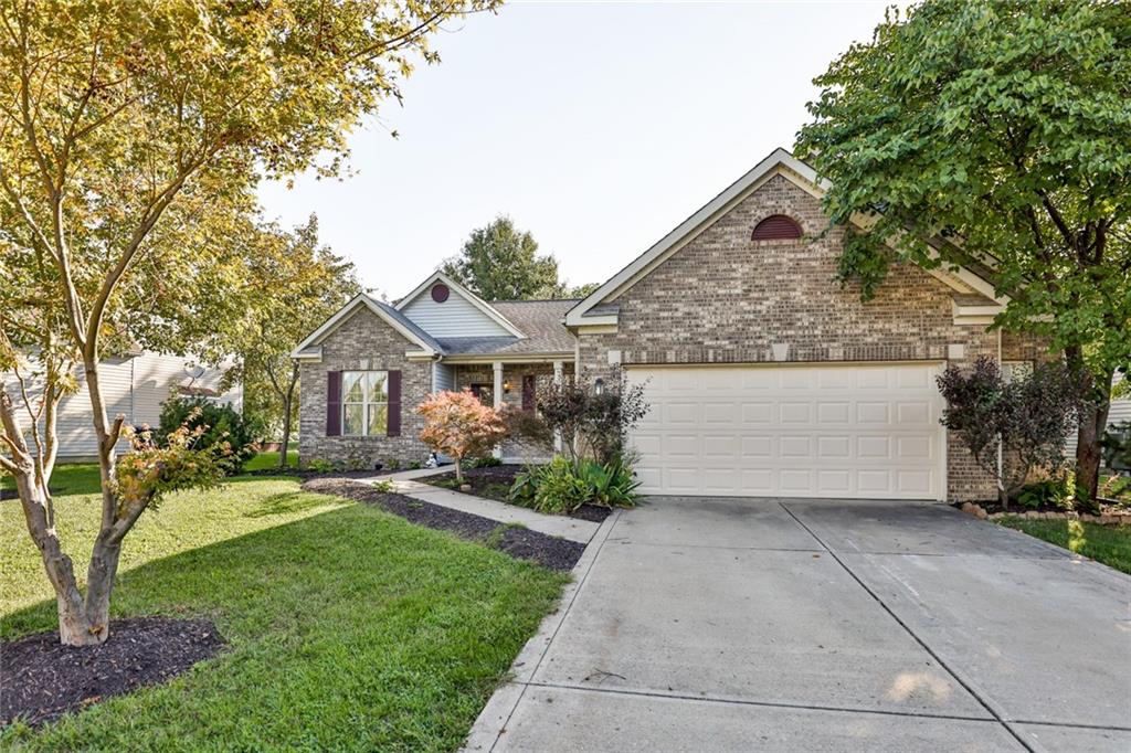 11289 Falling Water Way Fishers, IN 46037 - Photo 1 of 38 Gallery Image 1