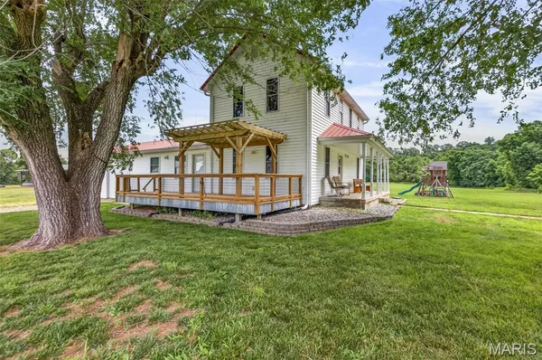 $369,900 | 10635 State Rte O, Ste. Genevieve, MO 63670
