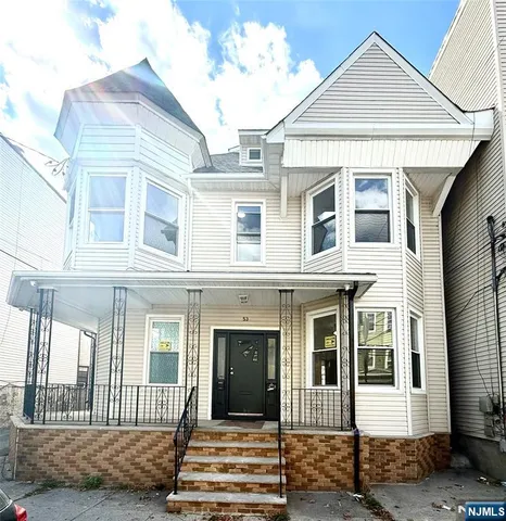 $2,000 | 53-55 Brill Street, Unit 2, Newark, NJ 07105