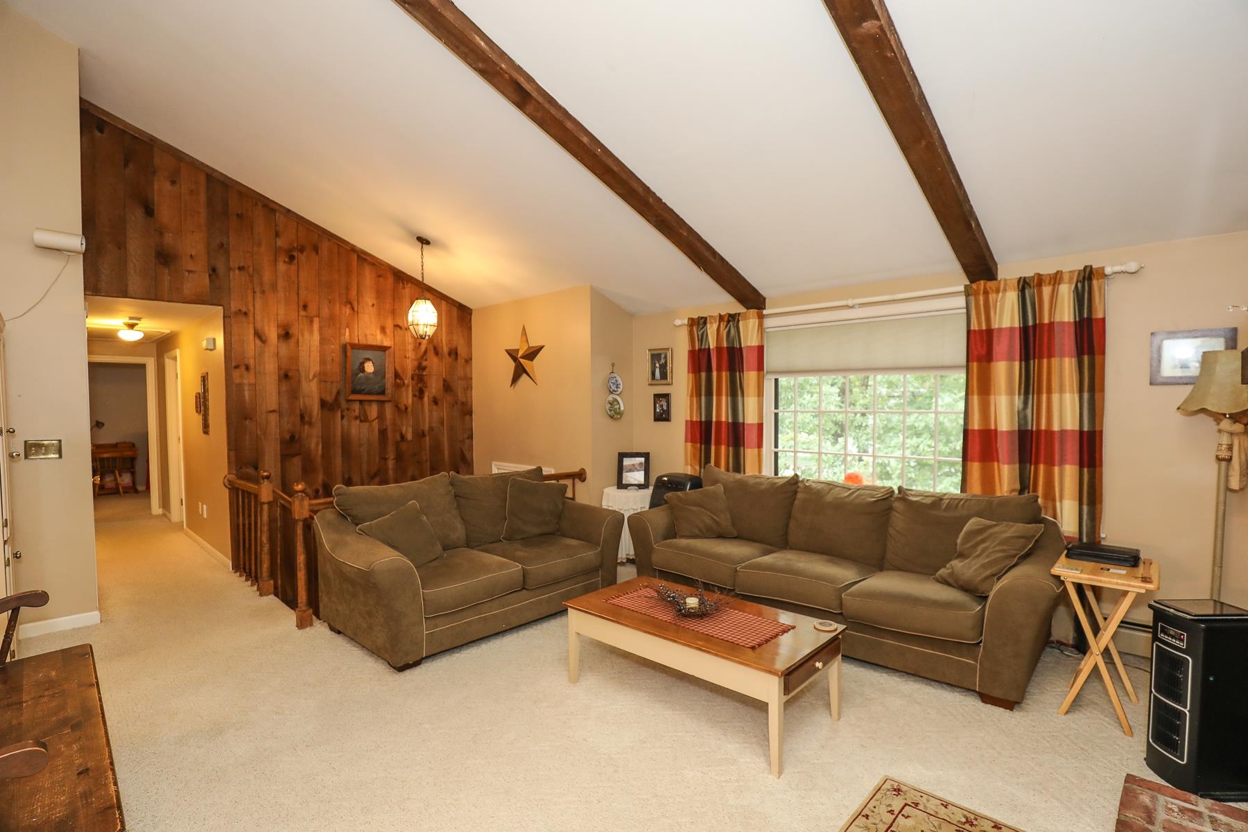 16 Sheldon Road Derry, NH 03038 - Photo 12 of 40