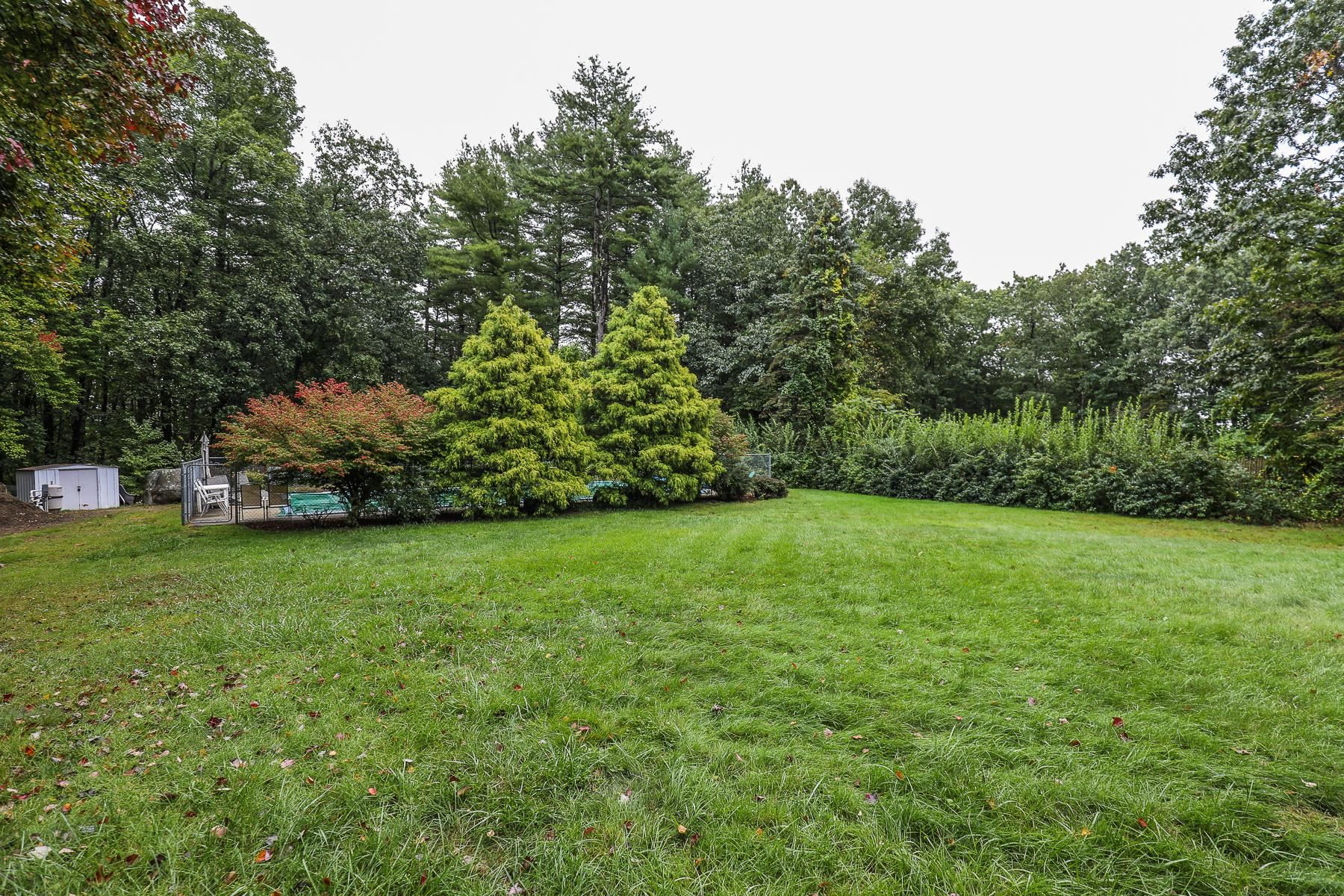 16 Sheldon Road Derry, NH 03038 - Photo 37 of 40