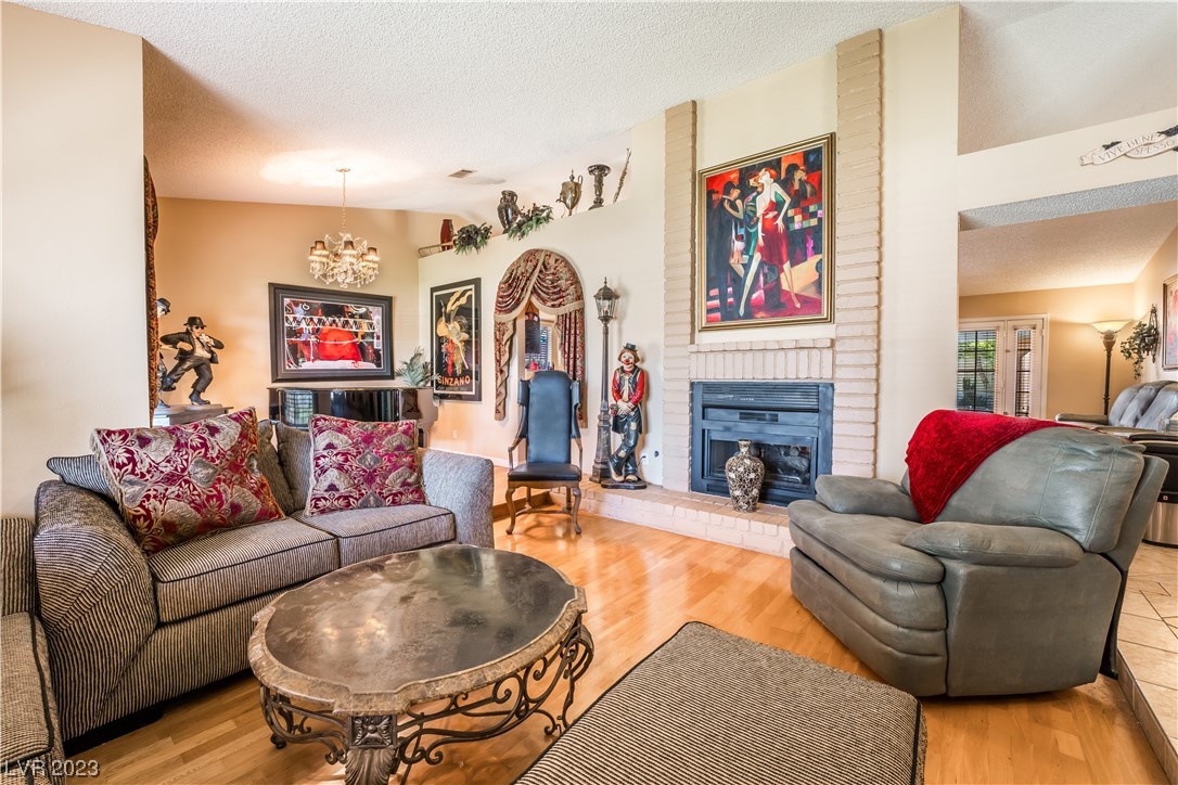 6424 West Marrow Road Las Vegas, NV 89108 - Photo 8 of 46 Gallery Image 8