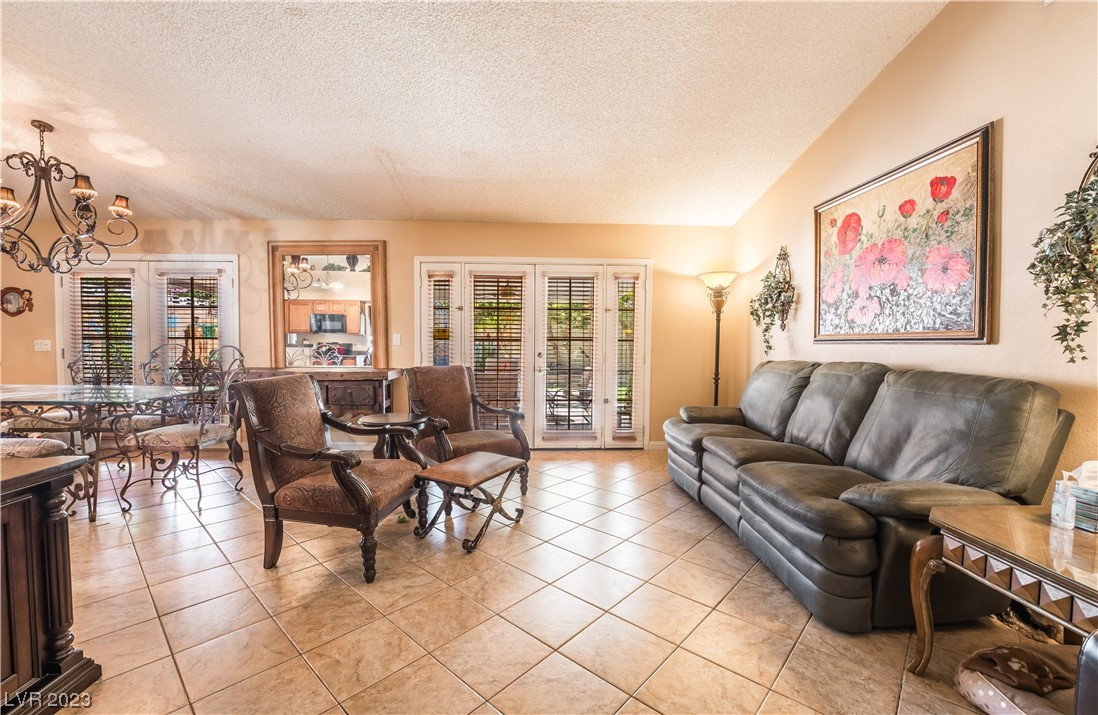6424 West Marrow Road Las Vegas, NV 89108 - Photo 9 of 46 Gallery Image 9