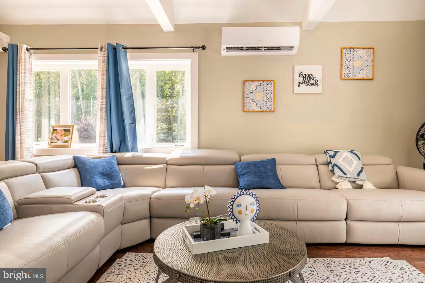 19319 Harmony Church Road Leesburg, VA 20175 - Photo 26 of 65 a living room with furniture and a large window