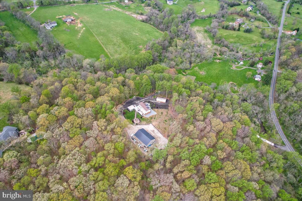 19319 Harmony Church Road Leesburg, VA 20175 - Photo 6 of 65