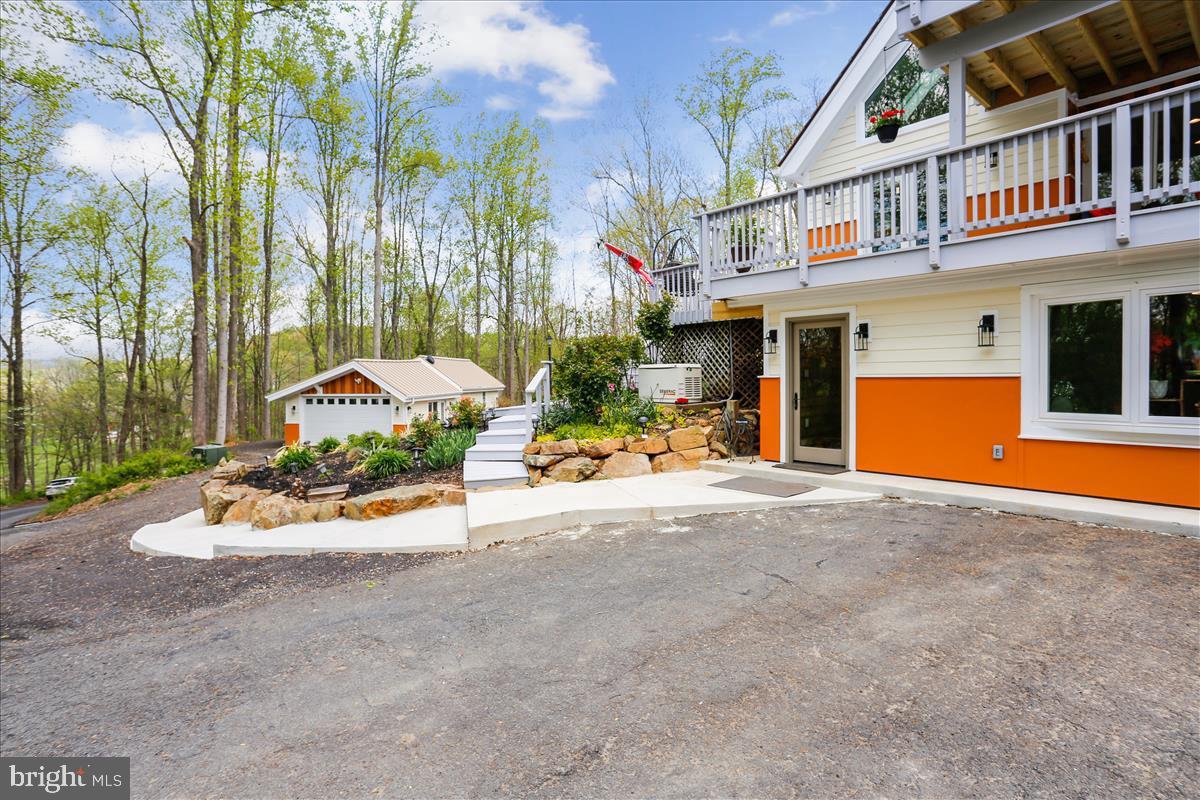 19319 Harmony Church Road Leesburg, VA 20175 - Photo 7 of 65