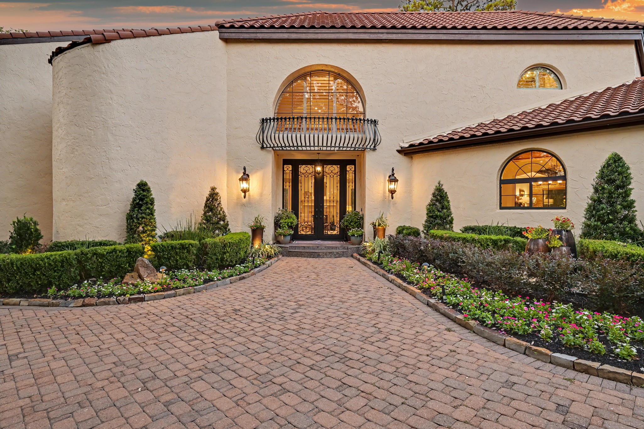 22 Watertree Court Spring, TX 77380 - Photo 3 of 45 Gallery Image 3