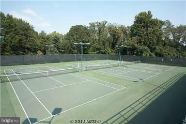 5225 Pooks Hill Road, Unit 304S Bethesda, MD 20814 - Photo 12 of 29 Tennis Courts