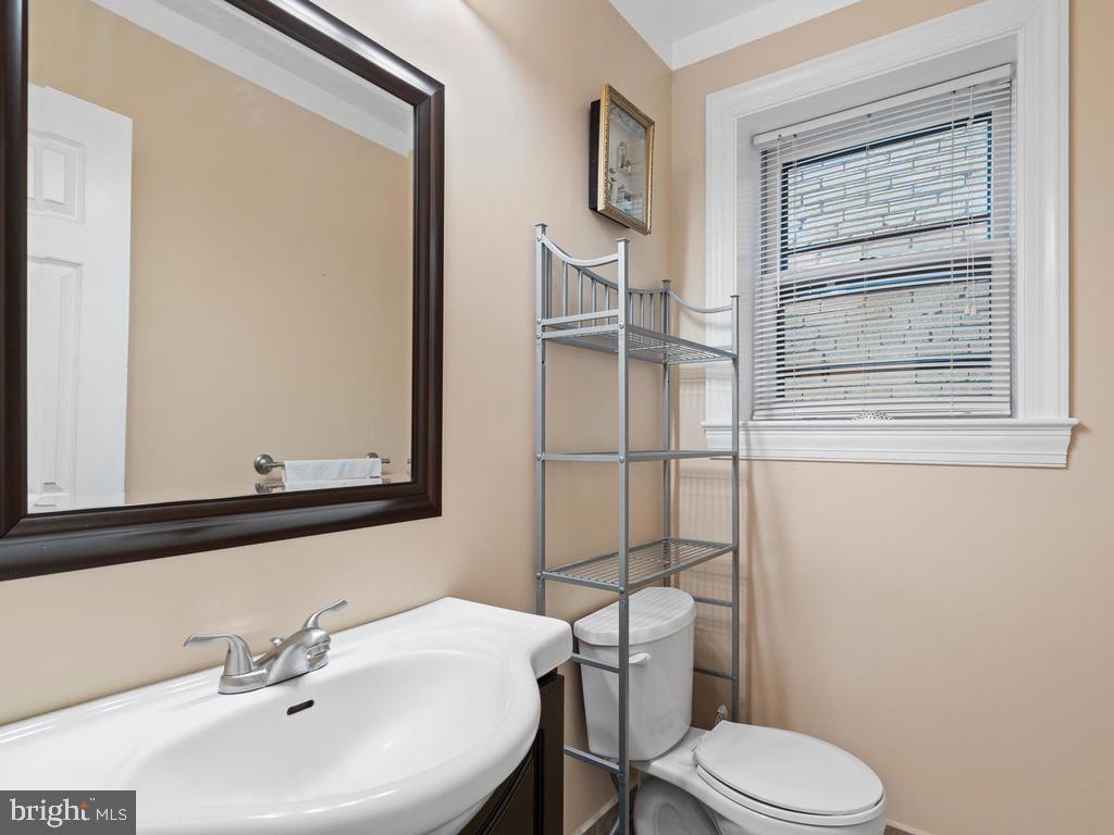 613 3rd Street Northeast Washington, DC 20002 - Photo 18 of 31