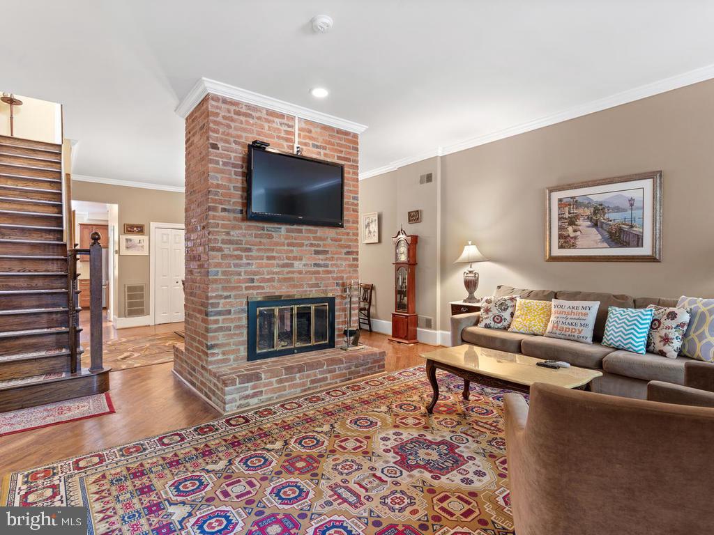 613 3rd Street Northeast Washington, DC 20002 - Photo 3 of 31