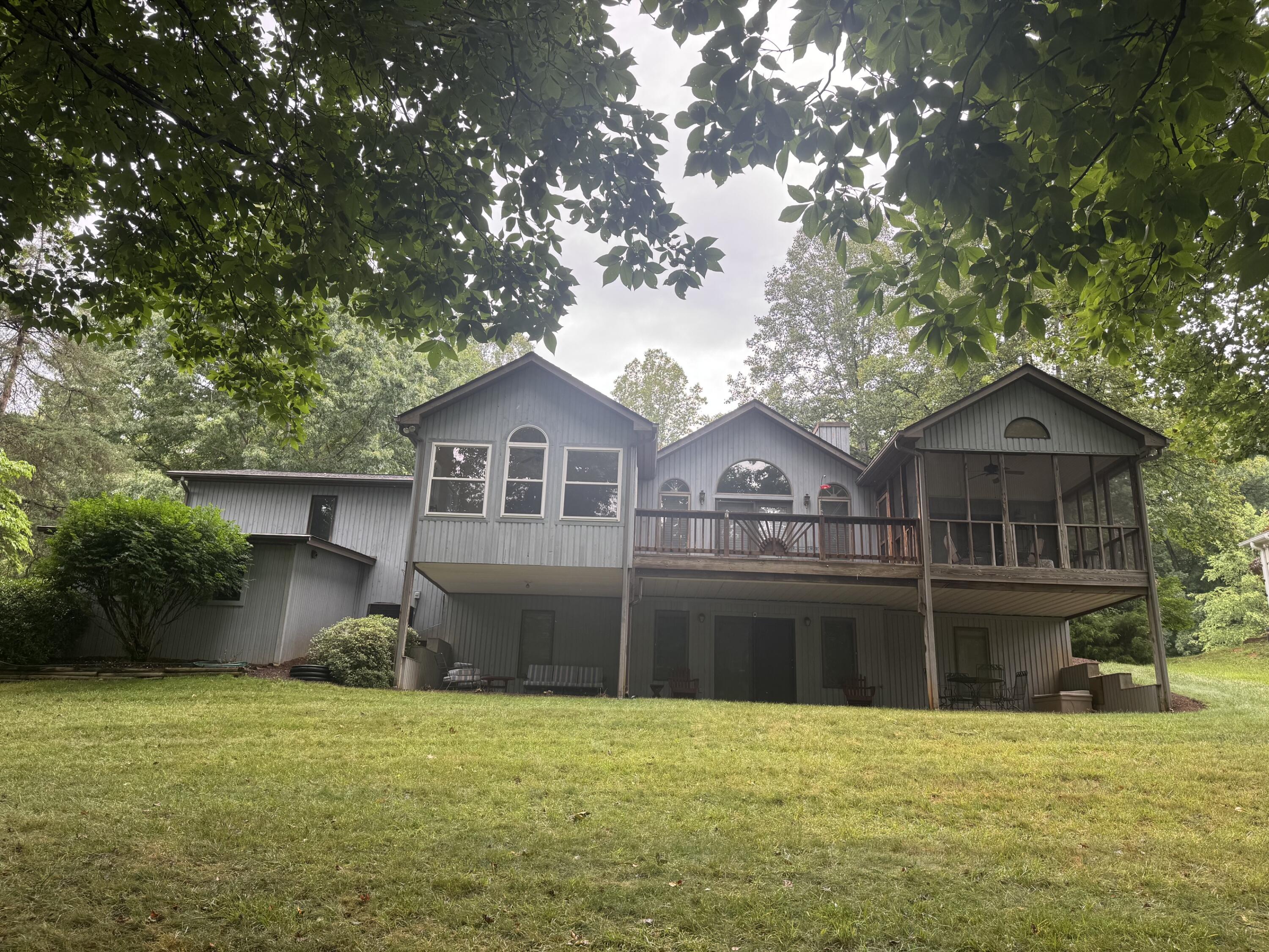 274 Woodbrook Road Moneta, VA 24121 - Photo 6 of 6 IMG_3495