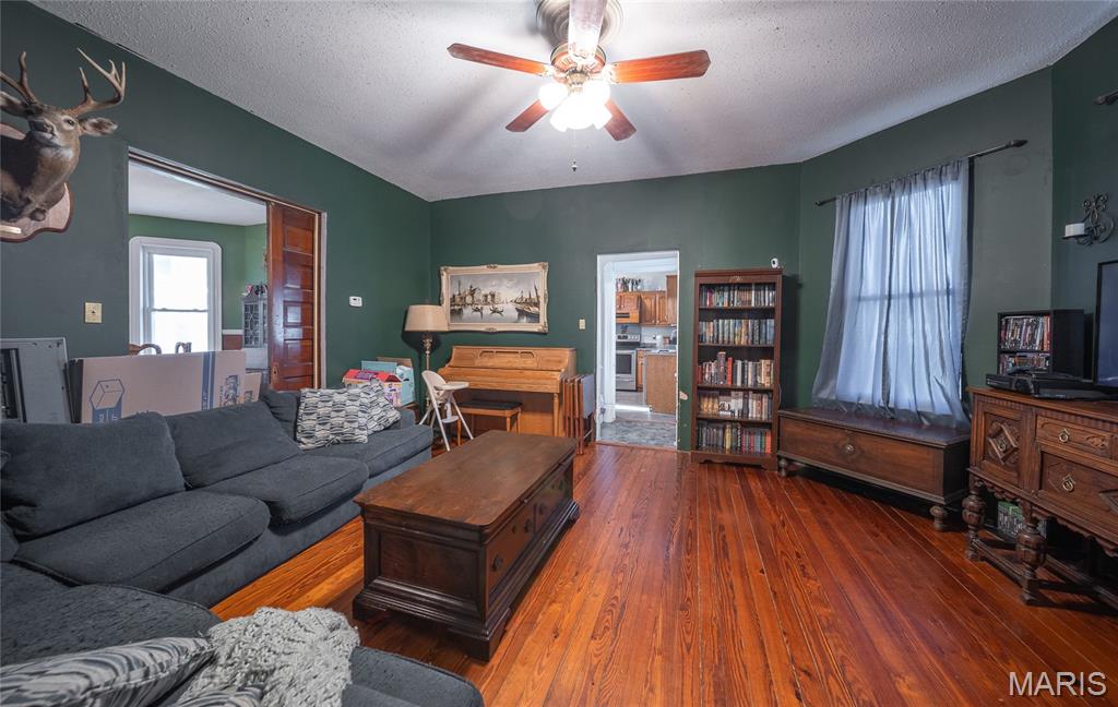 203 Springfield Road Owensville, MO 65066 - Photo 8 of 41