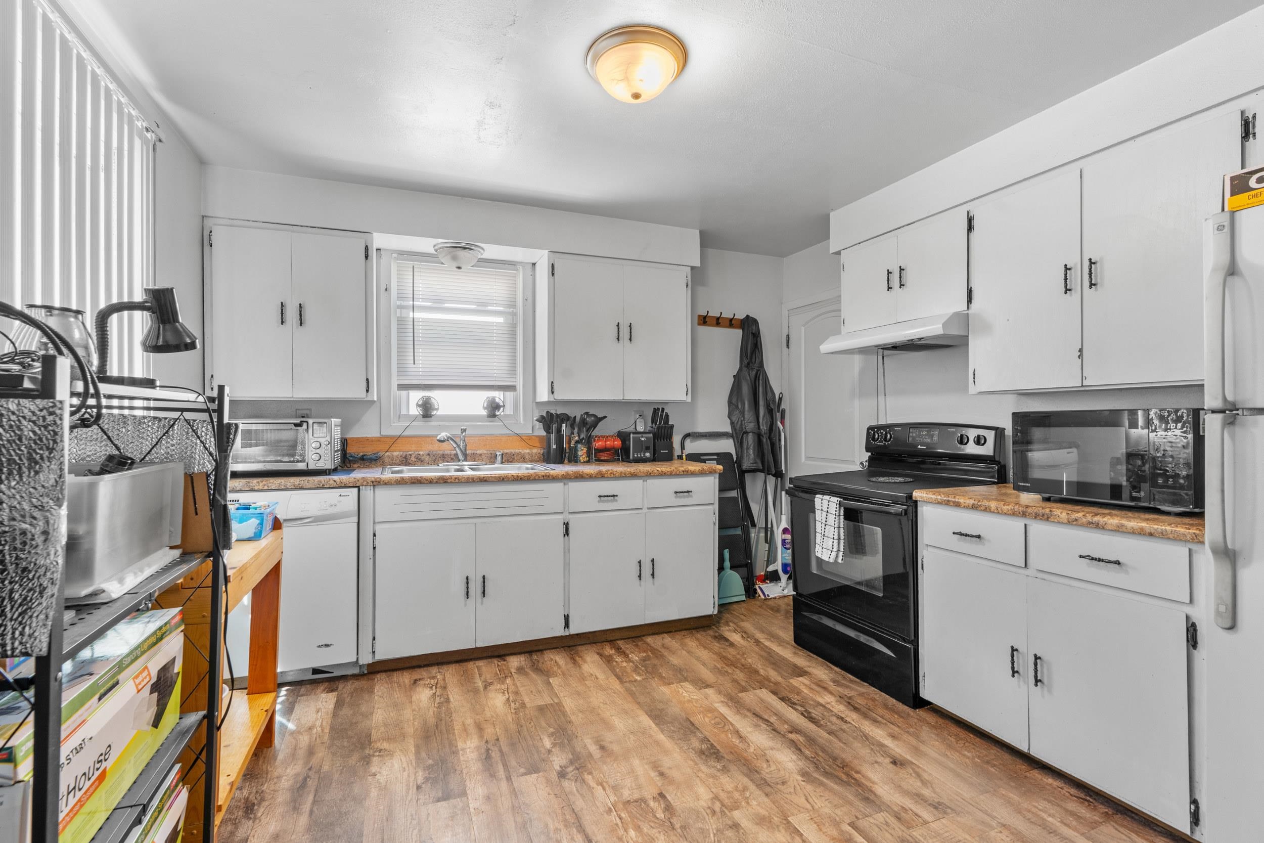1427 West College Avenue Appleton, WI 54914 - Photo 6 of 51