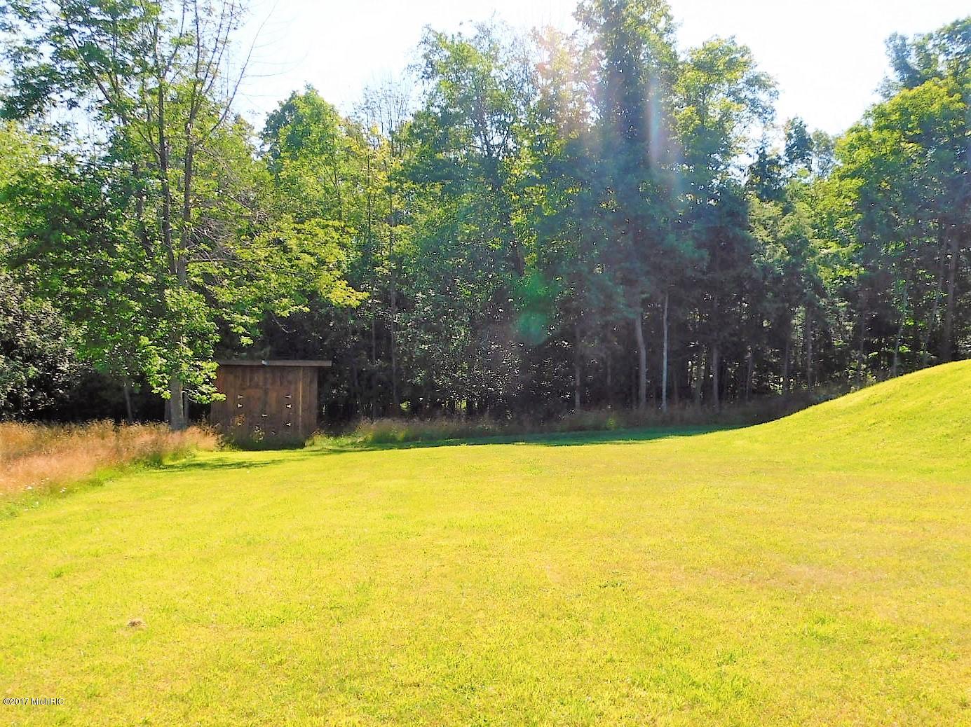 302 East Kott Road Manistee, MI 49660 - Photo 32 of 53 DSCN4105