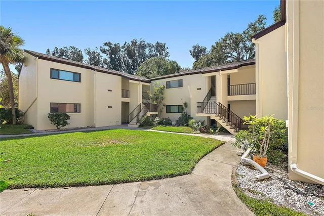 $219,000 | 700 Starkey Road, Unit 1525, Largo, FL 33771