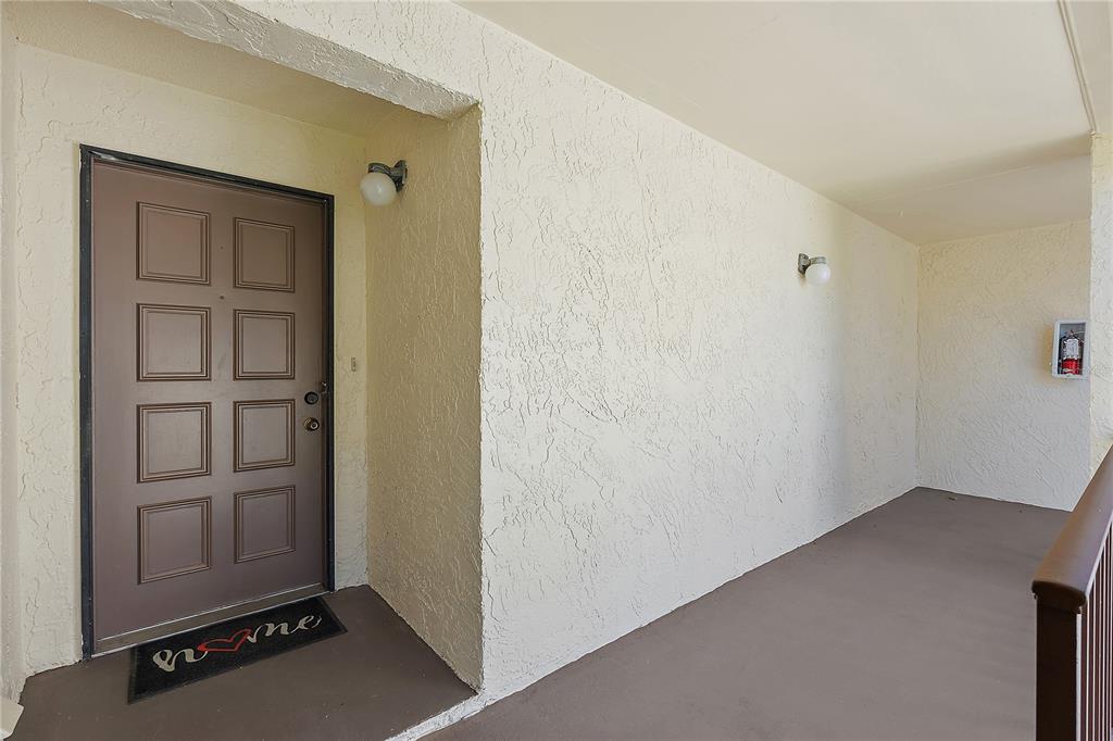 700 Starkey Road, Unit 1525 Largo, FL 33771 - Photo 43 of 46 a view of an empty room