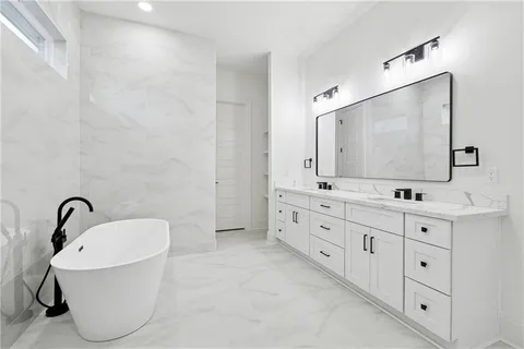 $550,000 | 128 Heron Drive, Westwego, LA 70094