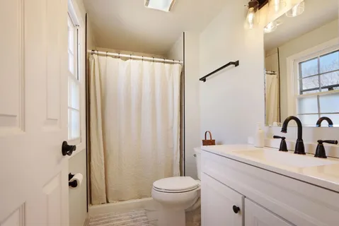 $650,000 | 1125 Garfield Avenue, Libertyville, IL 60048