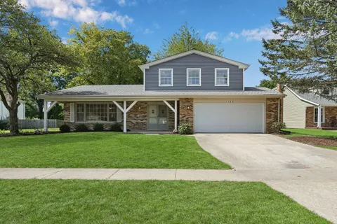 $650,000 | 1125 Garfield Avenue, Libertyville, IL 60048